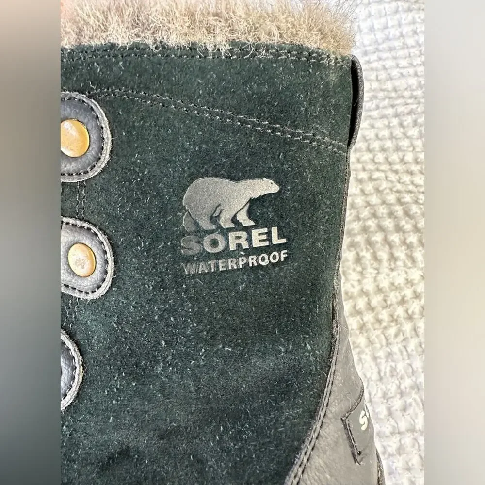 Sorel Whitney II Winter Boots Size 1